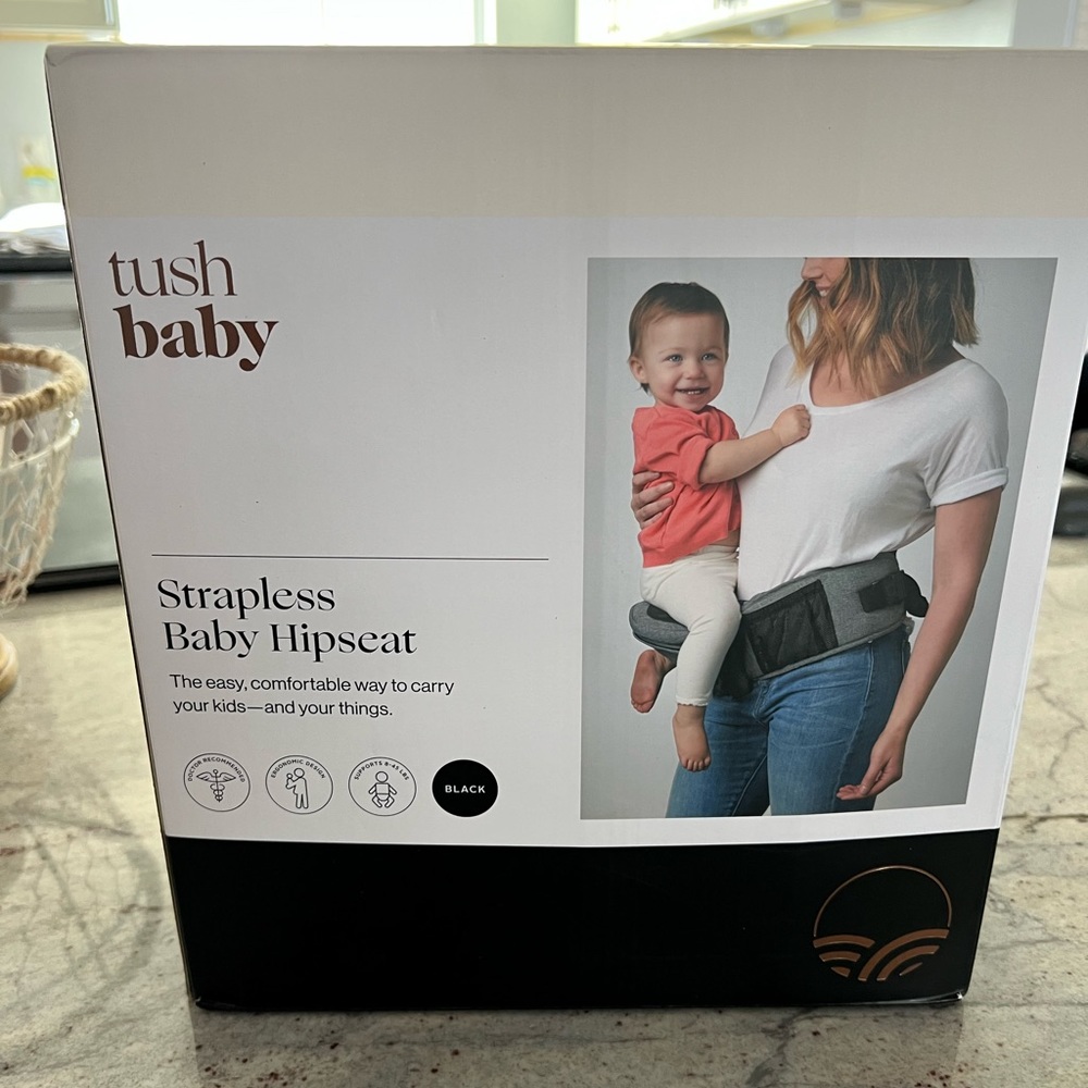 New in box Tush Baby hip seat